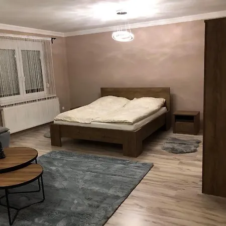 Apartment Baratsag Forever Vendeghaz *