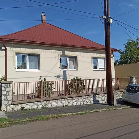 Apartment Baratsag Forever Vendeghaz